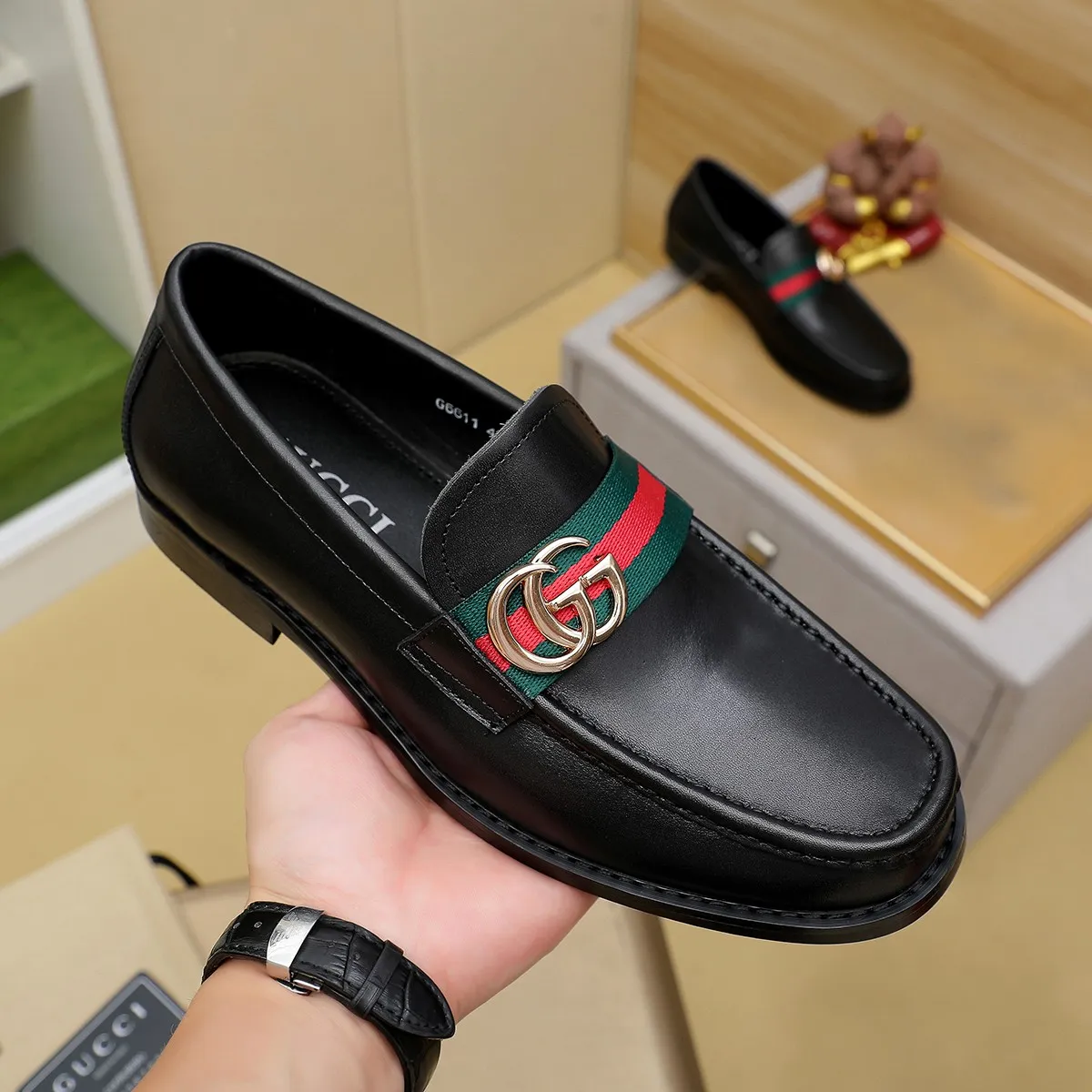 Men's men's shoes💰460💰💰Gucci official website men's business formal leather shoes updated💥Hong Kong counters synchronize new styles💥completely one-to-one replica shipment👍zero gap in counter quality 0⃣️made of imported cowhide on the outside+water-dyed🐂leather lining, color optional! Matching code 38-45